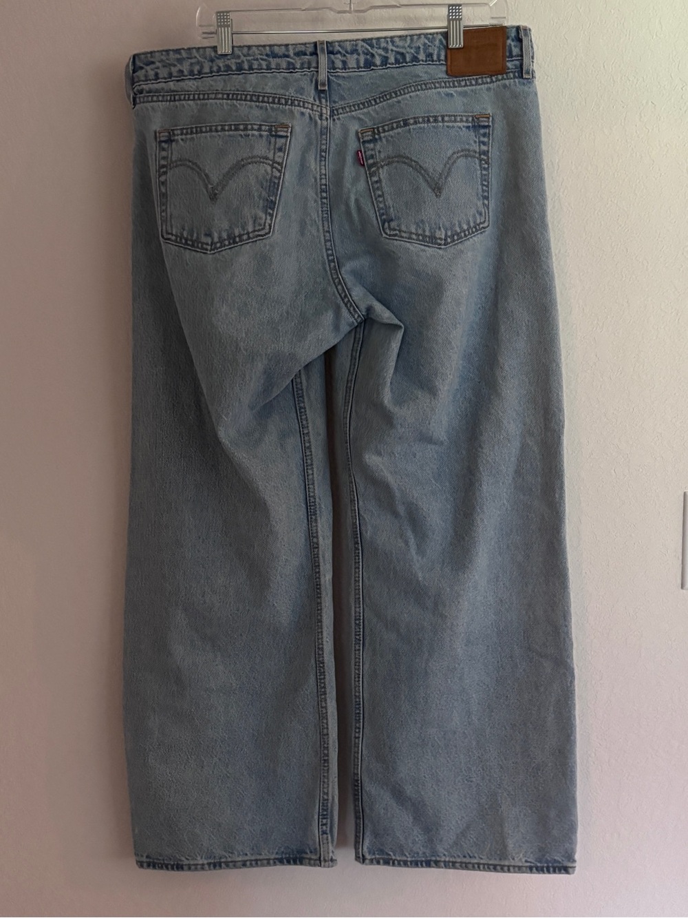 Levi’s Premium Low Loose Jeans Women’s 32 Light Wash Baggy Wide Leg Denim - Picture 8 of 9